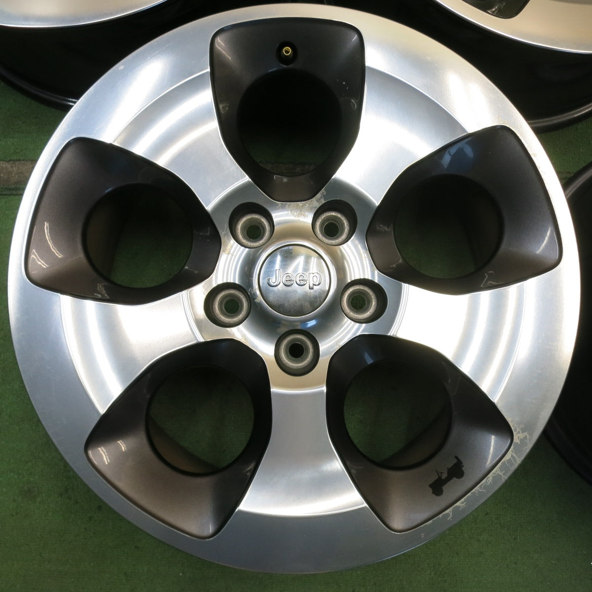 5本価格★JEEP ジープ JK ラングラー アンリミテッド サハラ 純正 MOPER ホイール 18インチ 18×7.5J PCD127/5H★6071104HAホ
