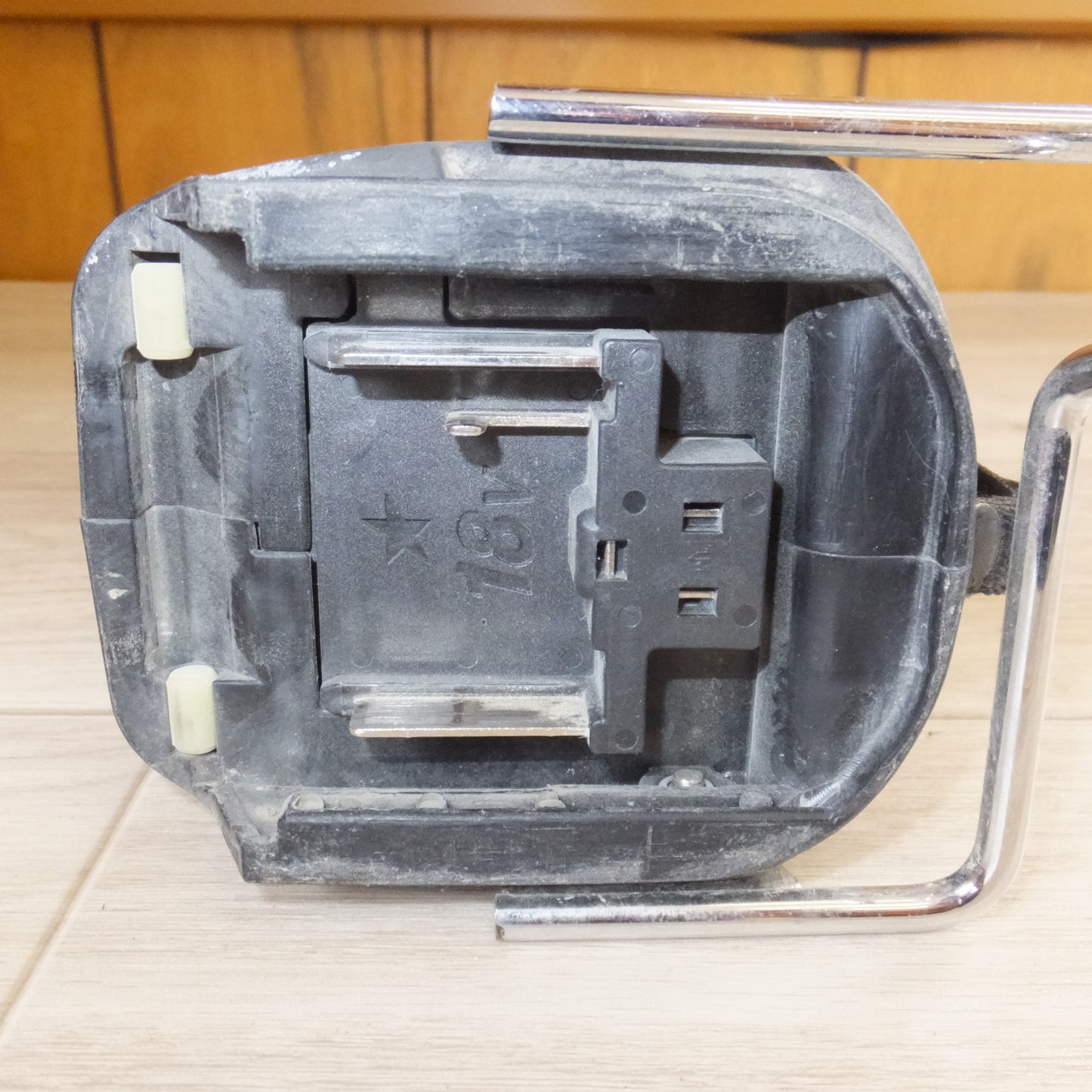 [送料無料] ★マキタ makita 充電式インパクトドライバ TD149D 18V 本体のみ★
