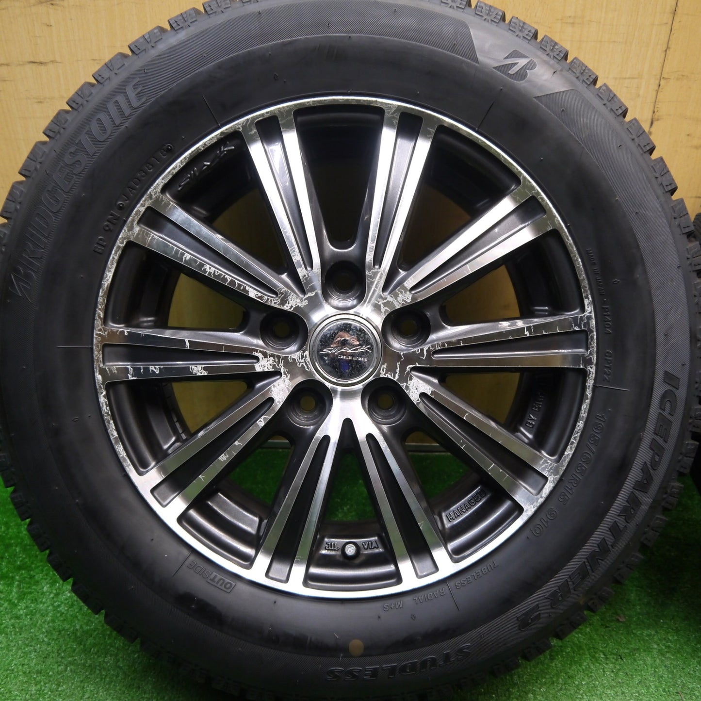 バリ溝！9.5分★スタッドレス 195/65R15 ブリヂストン アイスパートナー2 SMACK ENKEI スマック エンケイ 15インチ PCD114.3/5H★5120807Hス