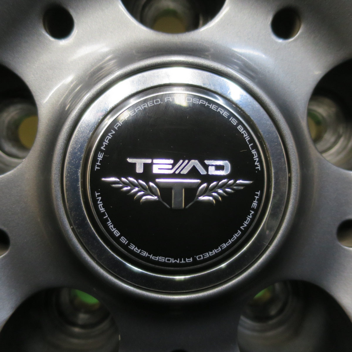 [送料無料] バリ溝！9.5分★スタッドレス 225/65R17 ダンロップ ウインターマックス SJ8 TEAD テッド 17インチ PCD114.3/5H★5010401イス