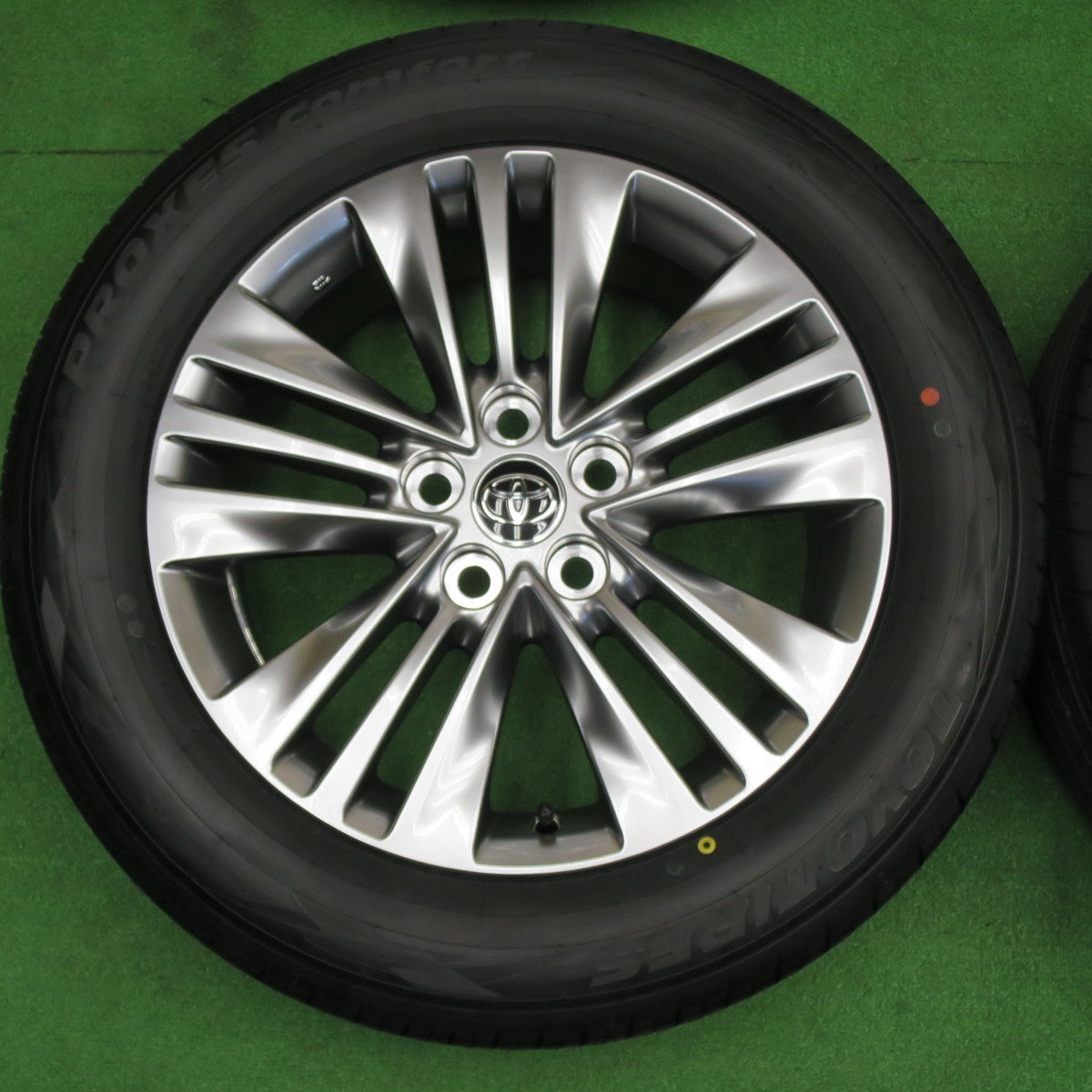 新車外し！26年★トヨタ 40系 アルファード Zグレード ヴェルファイア 純正 225/60R18 トーヨー プロクセス Comfort 18インチ PCD120/5H★6041201NKノ