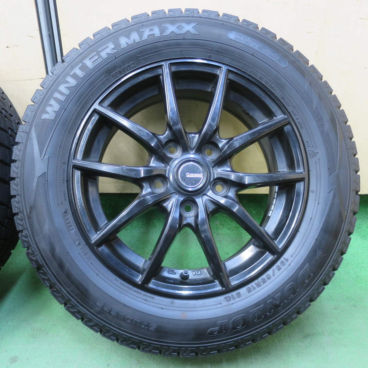 バリ溝！23年！ほぼ10分★スタッドレス 195/65R15 ダンロップ ウインターマックス WM02 G.Speed Gスピード 15インチ PCD114.3/5H★6012804イス