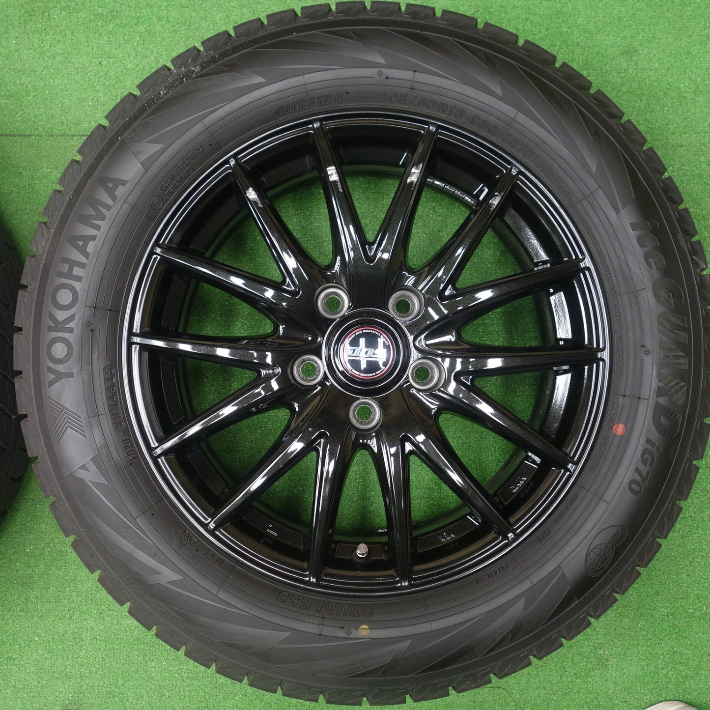 バリ溝！25年！キレイ！ほぼ10分◎スタッドレス 205/60R16 ヨコハマ アイスガード iG70 D.O.S. DOS 16インチ PCD114.3/5H◎6062801KTス