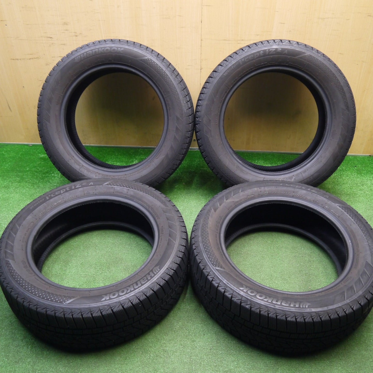 バリ溝！22年！9.5分★スタッドレス 215/60R17 ハンコック ウインターアイセプト IZ2A タイヤ 17インチ アルファード エスティマ エクストレイル 等★5121208Hスタ