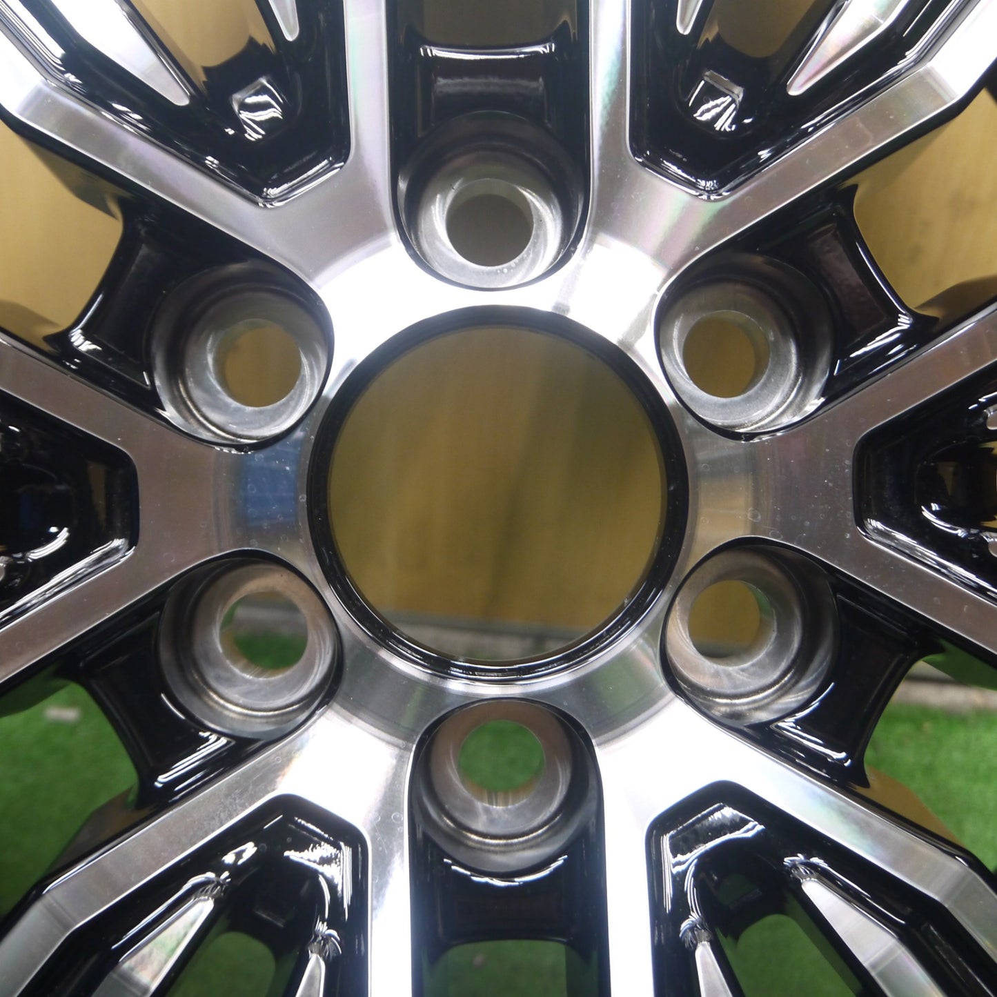 *送料無料* 新車外し★レクサス LX 600 純正 ホイール 22インチ 22×8J PCD139.7/6H★4062505Hホ