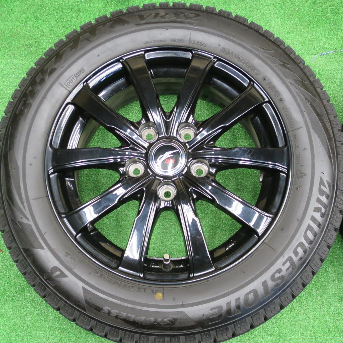 バリ溝！21年！9分★スタッドレス 185/65R15 ブリヂストン ブリザック VRX2 Fang ファング 15インチ PCD114.3/5H★5121403NKス