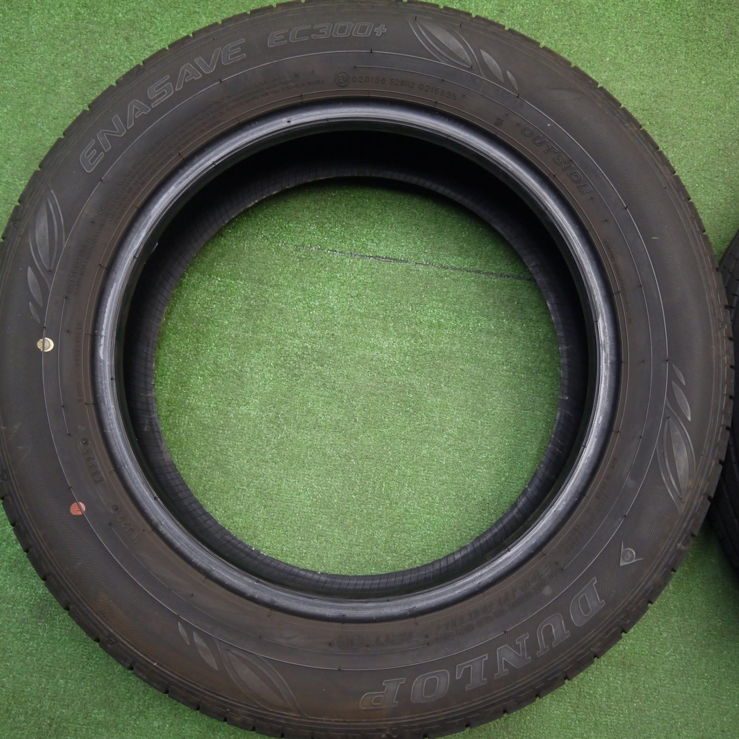 新車外し！25年★205/60R16 ダンロップ エナセーブ EC300+ タイヤ 16インチ ノア ヴォクシー ステップワゴン 等★5121204Hノタ