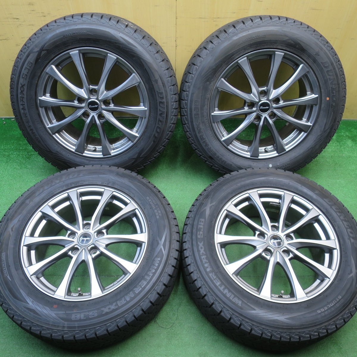 ほぼ未使用！23年！キレイ★スタッドレス 225/65R17 ダンロップ ウインターマックス  SJ8 Exceeder エクシーダー 17インチ PCD114.3/5H★6022504NJス