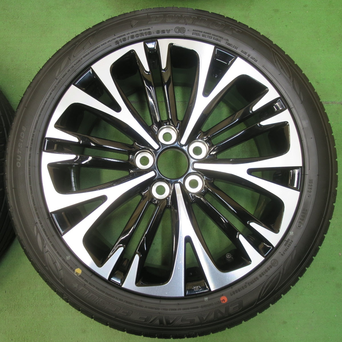 [送料無料] 新車外し！24年★トヨタ ヤリス クロス ハイブリッド Z 純正 215/50R18 ダンロップ エナセーブ EC300+ 18インチ PCD114.3/5H★5032002イノ