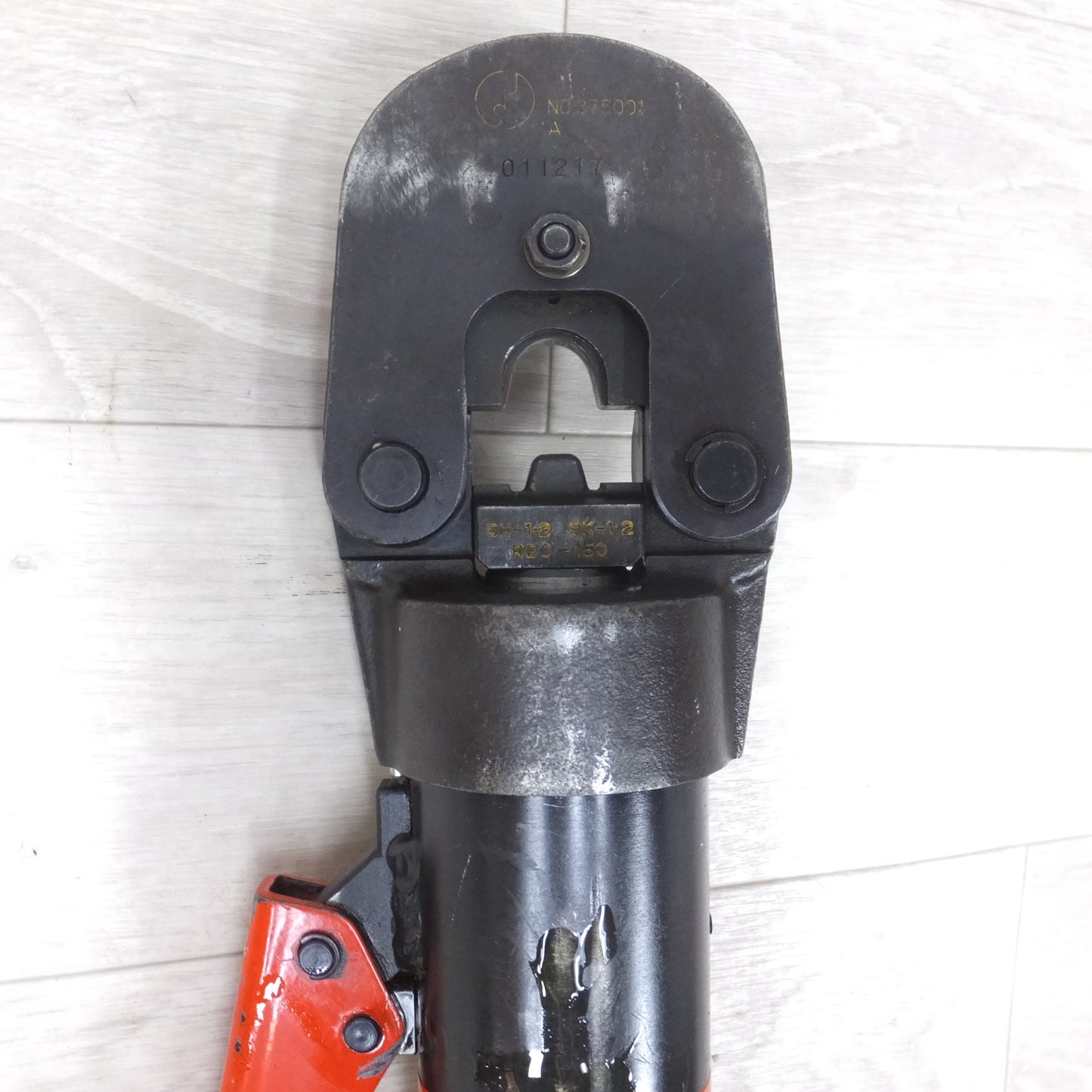 [送料無料] ◆泉精器 IZUMI  手動 油圧 圧着 工具 9H-2 オス ダイス 3個付き 屋内 配線用 電線 接続 圧着端子用 ハンドプレス◆