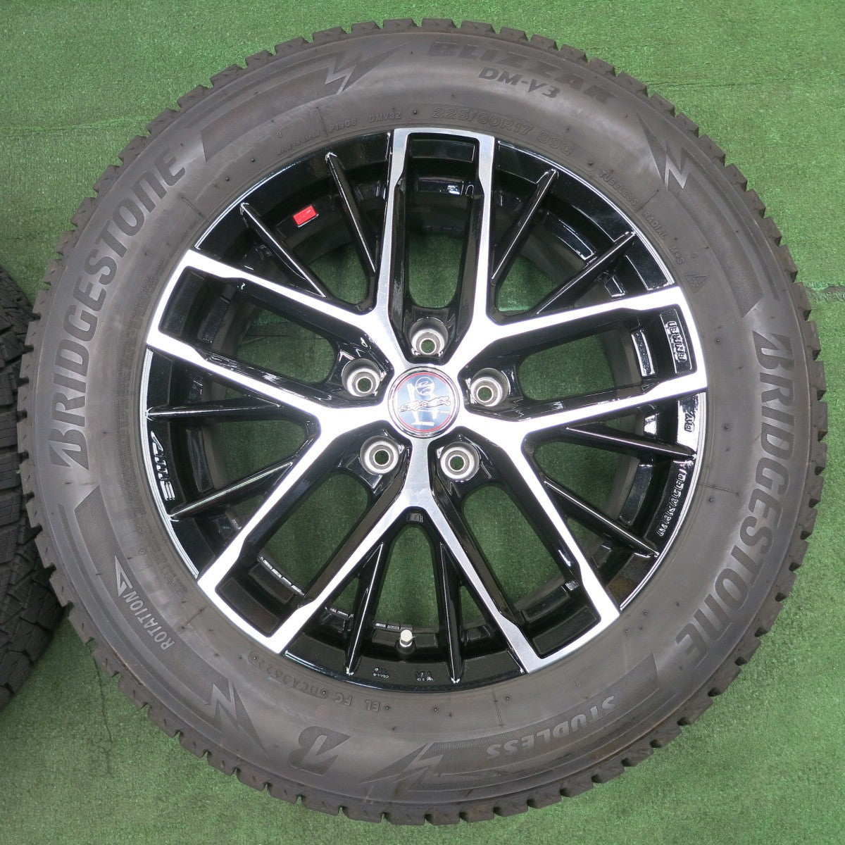 *送料無料* バリ溝！22年！キレイ！9.5分★SMACK ENKEI AME 225/60R17 スタッドレス ブリヂストン ブリザック DM-V3 エンケイ PCD114.3/5H★4051405NJス