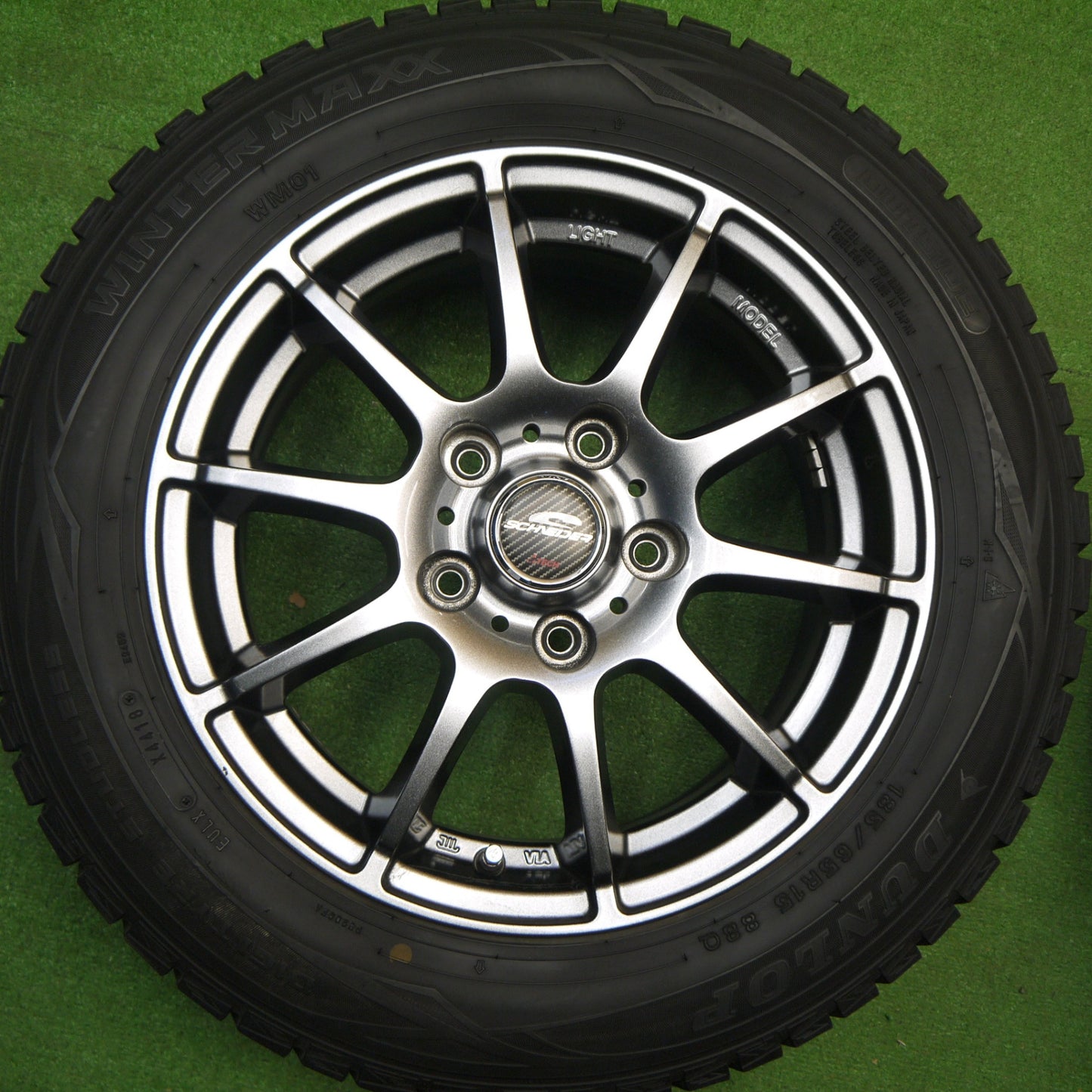 バリ溝！キレイ！8.5分★スタッドレス 185/65R15 ダンロップ ウインターマックス WM01 SCHNEIDER ATECH シュナイダー 15インチ PCD114.3/5H★5112604Hス