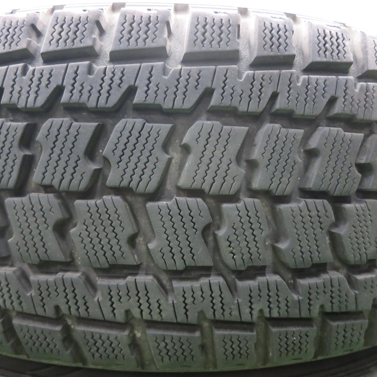 [送料無料] バリ溝！キレイ！9分★レクサス 10系 RX Fスポーツ 純正 235/55R19 スタッドレス グッドイヤー WRANGLER IP/N 19インチ PCD114.3/5H★4112905HAス