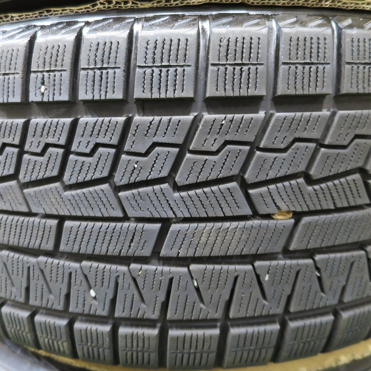 バリ溝！9.5分★AVS MODEL F50 245/40R19 スタッドレス ヨコハマ アイスガード iG70 19インチ PCD114.3/5H★6040803ナス