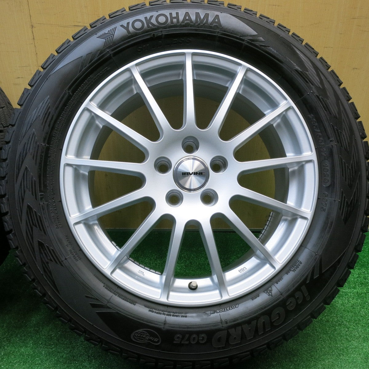 バリ溝！21年！9.5分★ボルボ 等 IRVINE F01 235/60R17 スタッドレス ヨコハマ アイスガード G075 17インチ アーヴィン PCD108/5H★5103011HAス