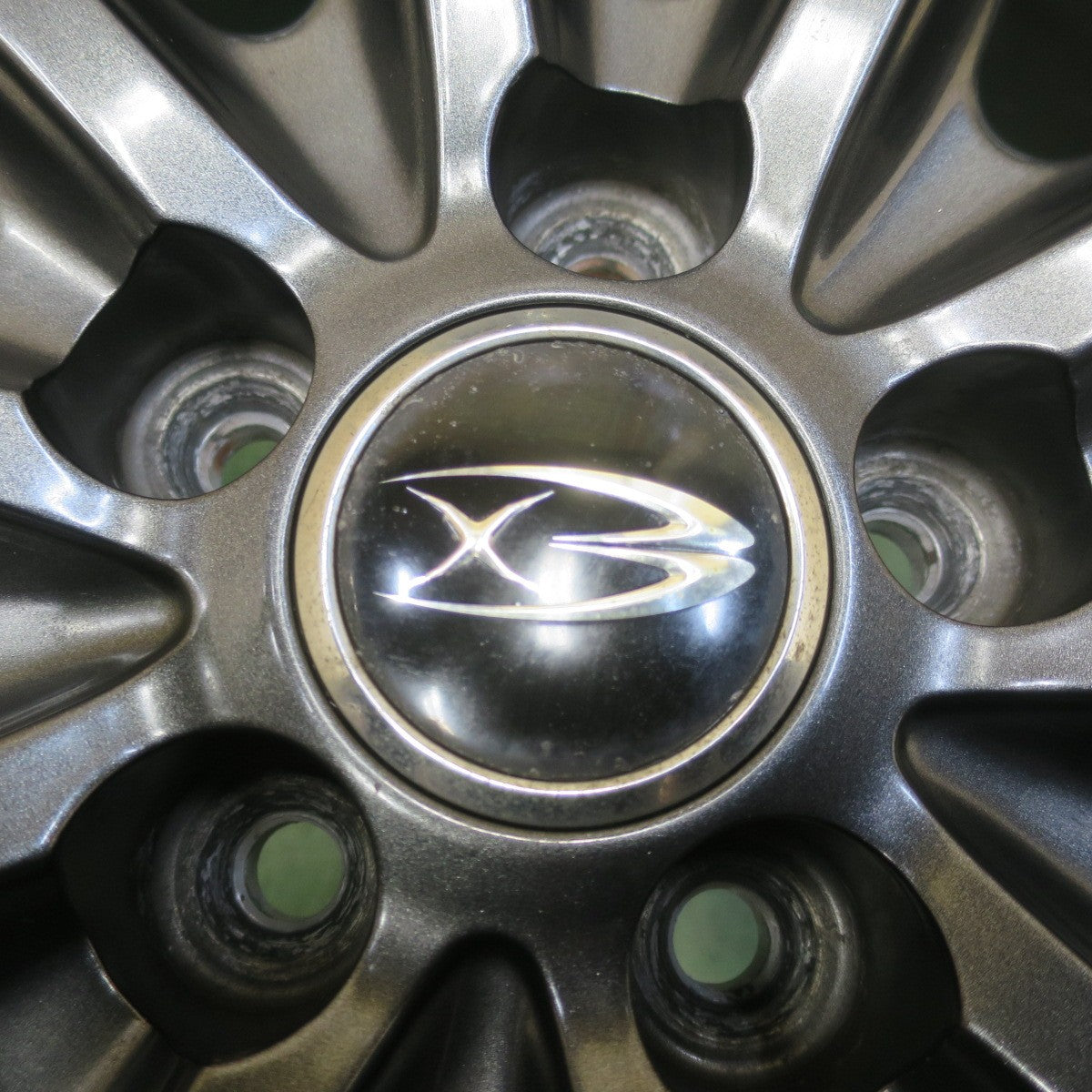 バリ溝！22年！9.5分以上★プリウス 等 215/45R17 スタッドレス ヨコハマ アイスガード iG60 Exsteer エクスター 17インチ PCD100/5H★6051810イス