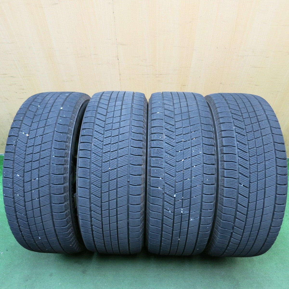バリ溝！22年！キレイ！9.5分◎スタッドレス 225/55R17 ブリヂストン ブリザック VRX3 G-SPEED Gスピード 17インチ PCD114.3/5H◎6081413HAス