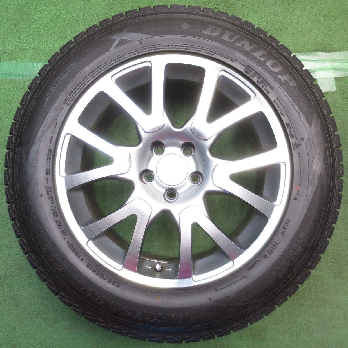 バリ溝！9.5分◎アウディ 等 ENCO EXCLUSIVE ERZ 235/65R18 スタッドレス ダンロップ ウインターマックス SJ8 エンコ エクスクルーシヴ エルツ 18インチ PCD112/5H◎6091905NJス