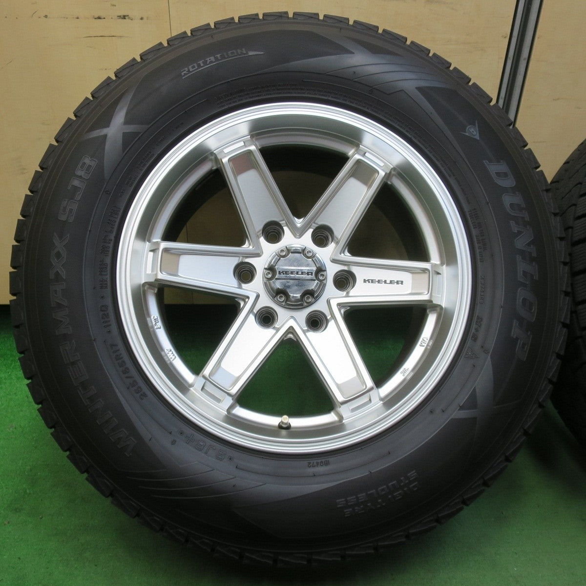バリ溝！22年！キレイ！9.5分★KEELER 265/65R17 スタッドレス ダンロップ ウインターマックス SJ8 キーラー 17インチ PCD139.7/6H★5022303IMス