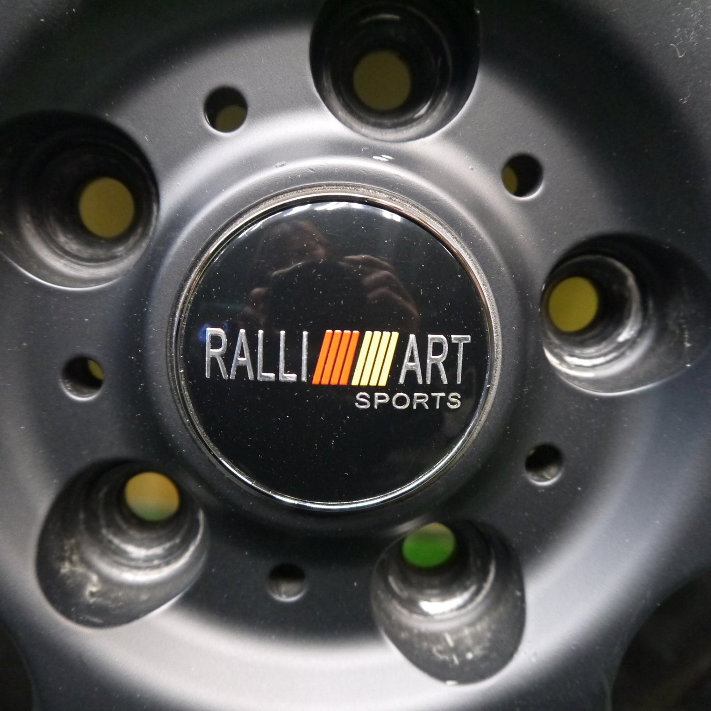 [送料無料] バリ溝！9.5分★スタッドレス 175/80R15 ブリヂストン ブリザック DM-V2 RALLI ART SPORTS ラリーアート 15インチ パジェロミニ 等 PCD114.3/5H★5031809Hス