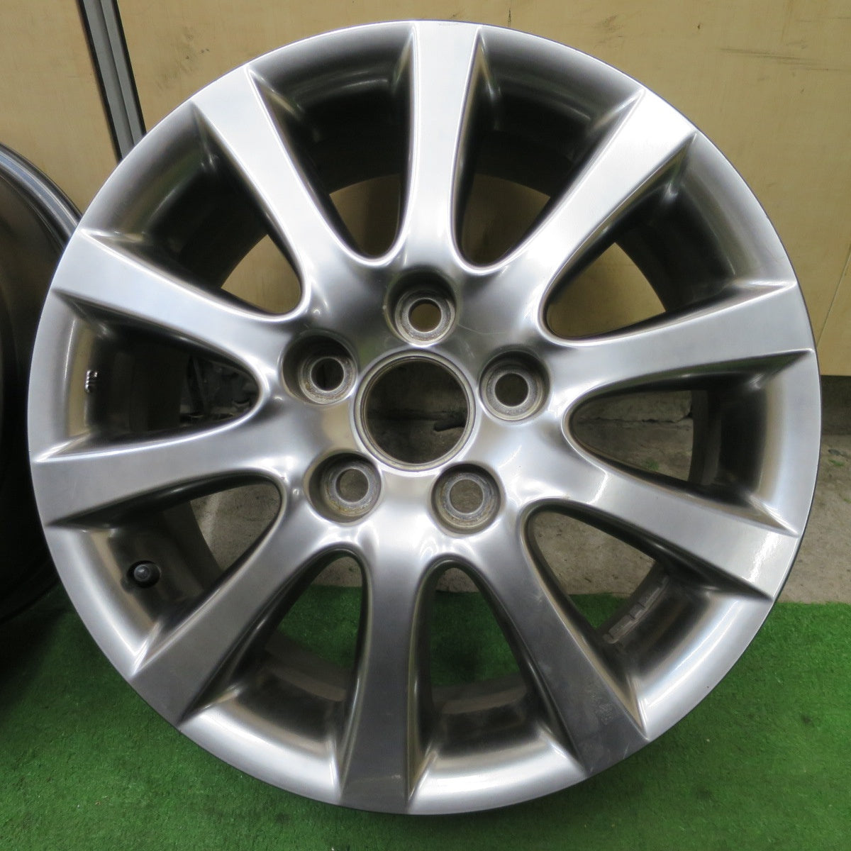4本価格★トヨタ ブレビス 純正 ホイール 16インチ 16×6.5JJ PCD114.3/5H★6040601NGホ