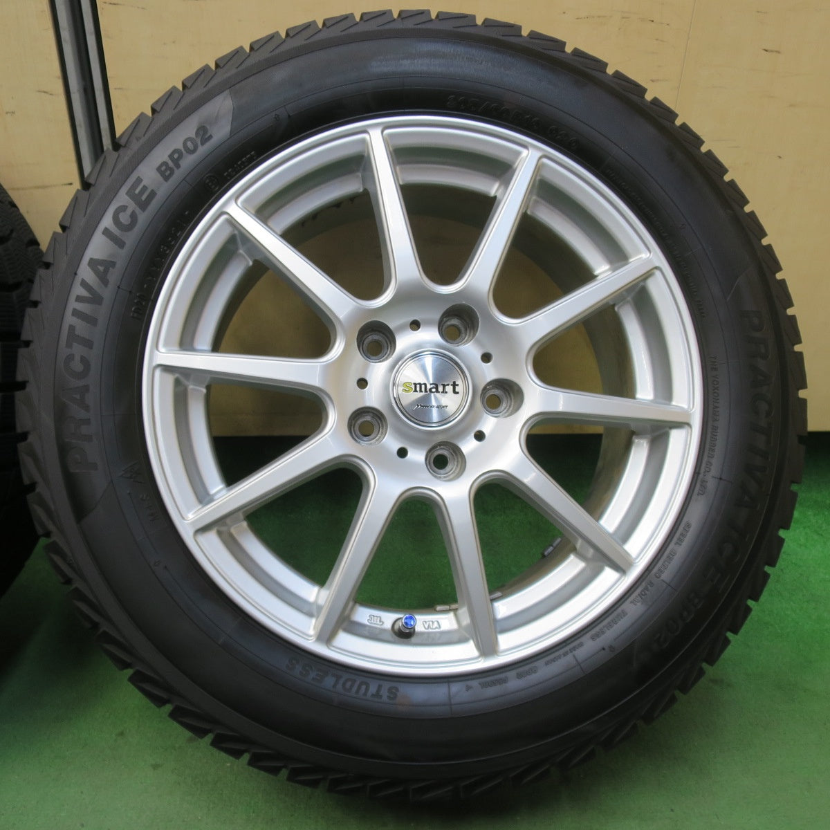 バリ溝！21年！キレイ！9.5分★スタッドレス 205/60R16 プラクティバ アイス BP02 ヨコハマ smart MANARAY SPORT スマート マナレイ 16インチ PCD114.3/5H★5112907イス