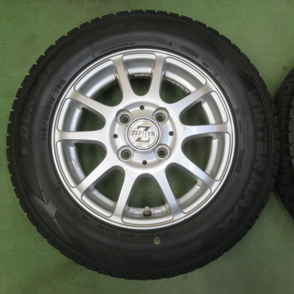 4本価格！22年★スタッドレス 145/80R13 ダンロップ ウインターマックス WM02 ZEPHYR ゼファー 13インチ PCD100/4H★6051805イス
