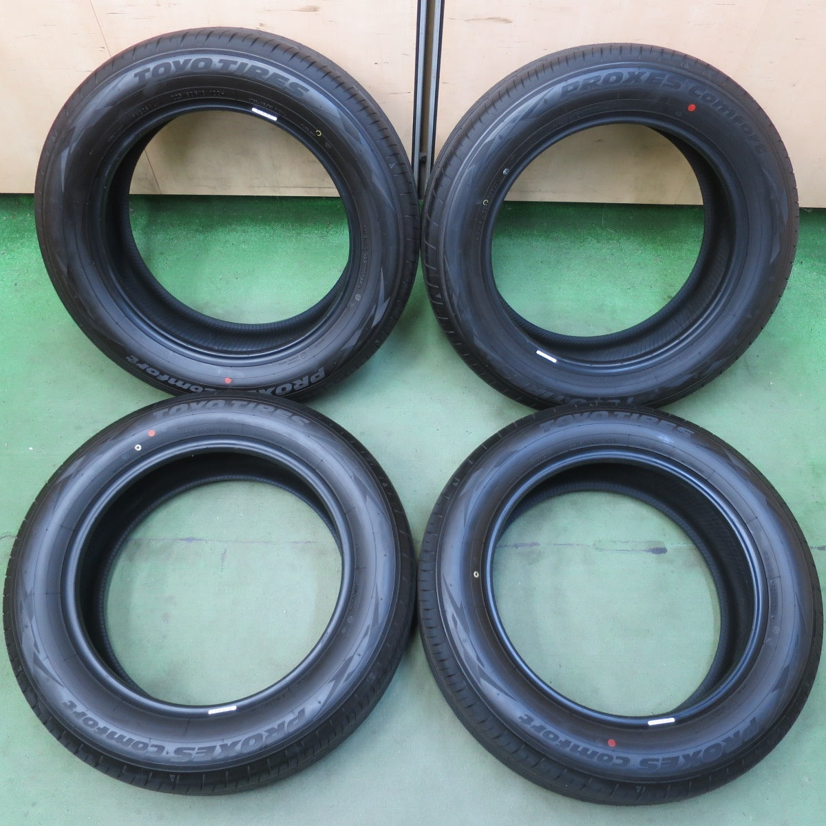 新車外し！26年★225/60R18 トーヨー プロクセス Comfort コンフォート タイヤ 18インチ 40系 アルファード ヴェルファイア ハリアー RAV4 等★6062412イノタ