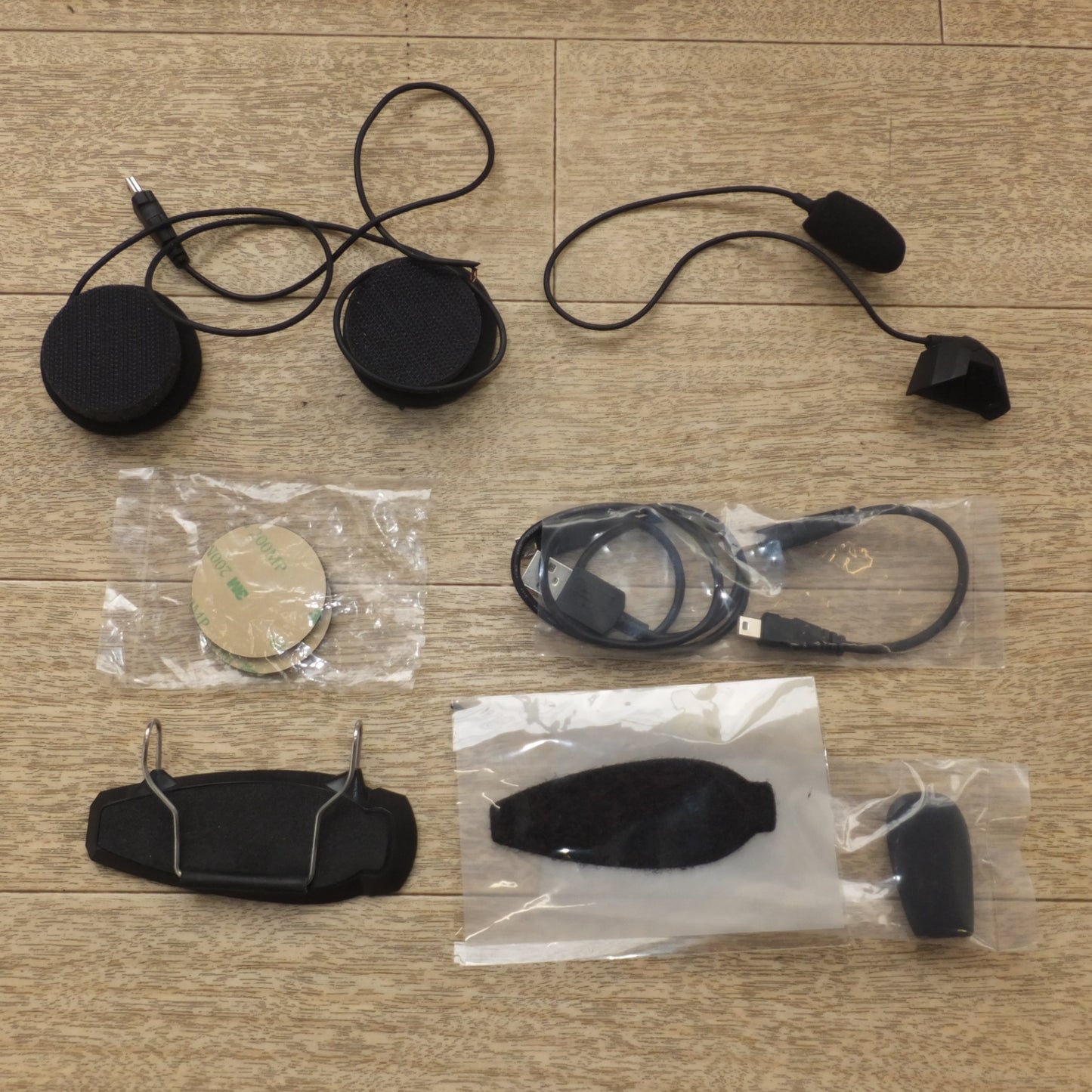 [送料無料] 美品★サインハウス SYGN HOUSE バイク用 Bluetoothインカム B+COM SB4X Lite ブラック★★