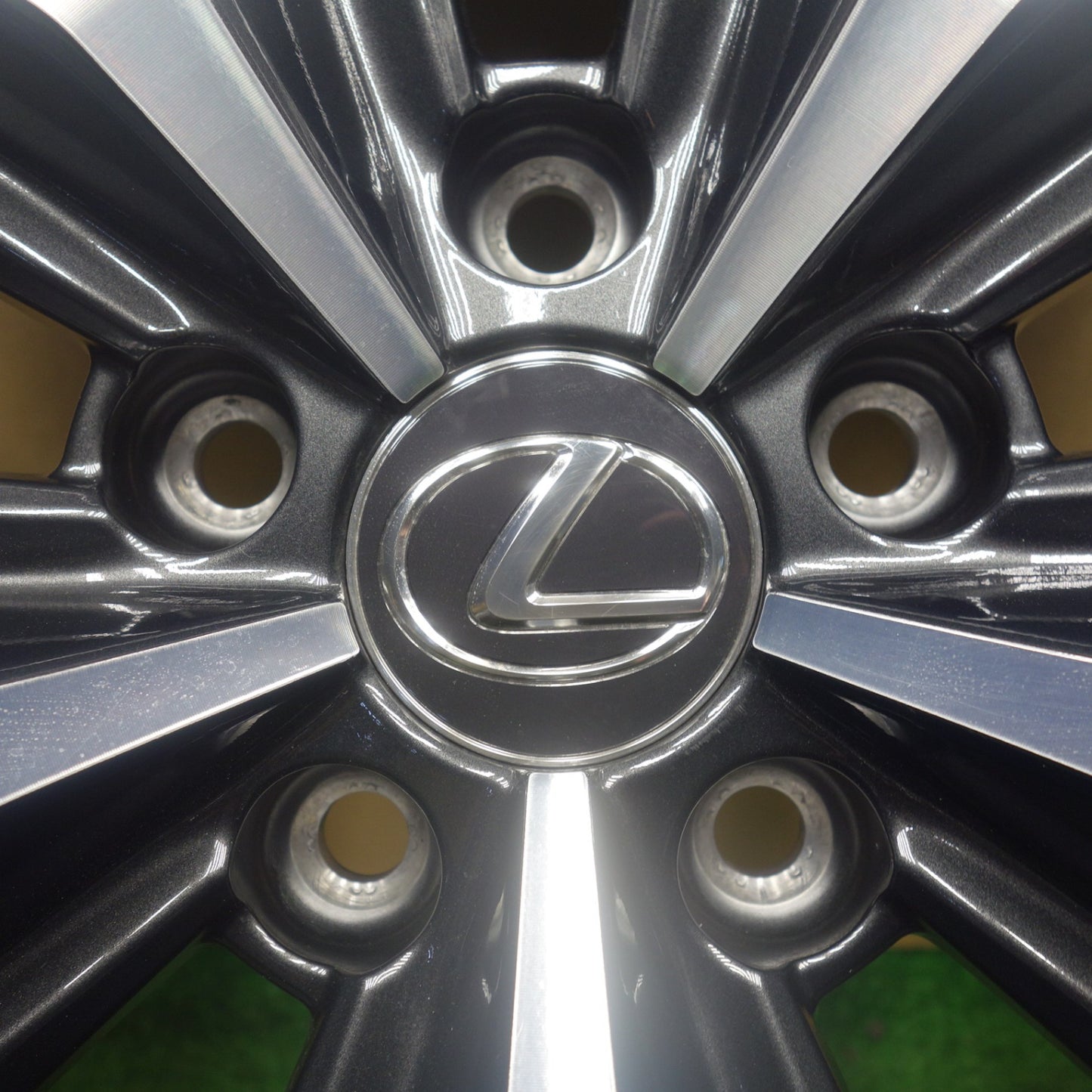 超バリ溝！24年！キレイ！9.5分以上★レクサス LBX Cool 純正 225/55R18 スタッドレス ミシュラン X-ICE SNOW 18インチ クール PCD114.3/5H★6041302KTス