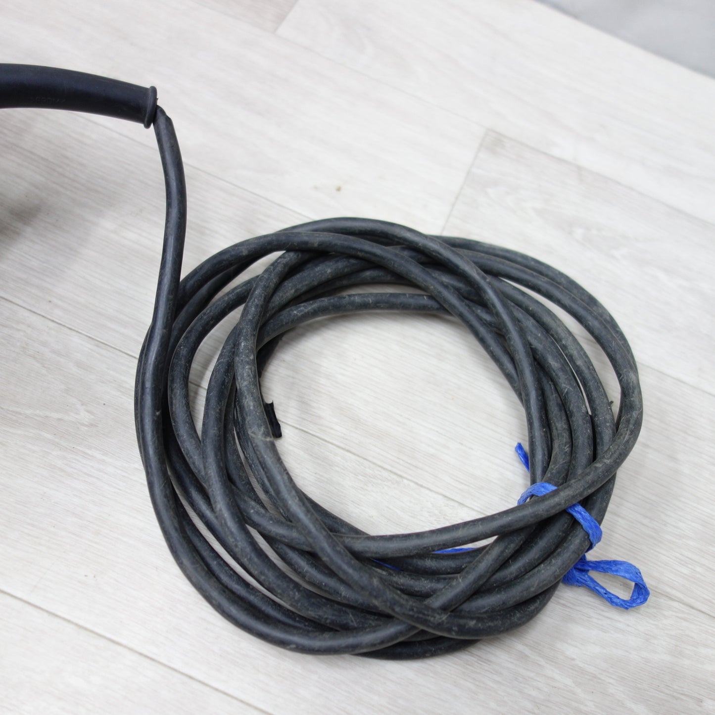 [送料無料] ◆マキタ 190mm 電気 マルノコ 100V M585 丸のこ 丸鋸 丸ノコ 木工 切断機 電動 工具◆