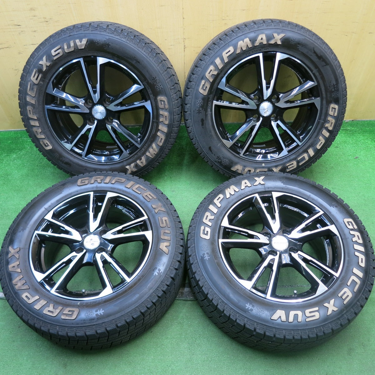 バリ溝！21年！キレイ！9.5分★プジョー 208 等 EUROTECH GAYA SOLI 215/65R16 スタッドレス グリップマックス グリップアイスX SUV ホワイトレター ユーロテック ガヤ ソリ PCD108/4H★5062902HAス