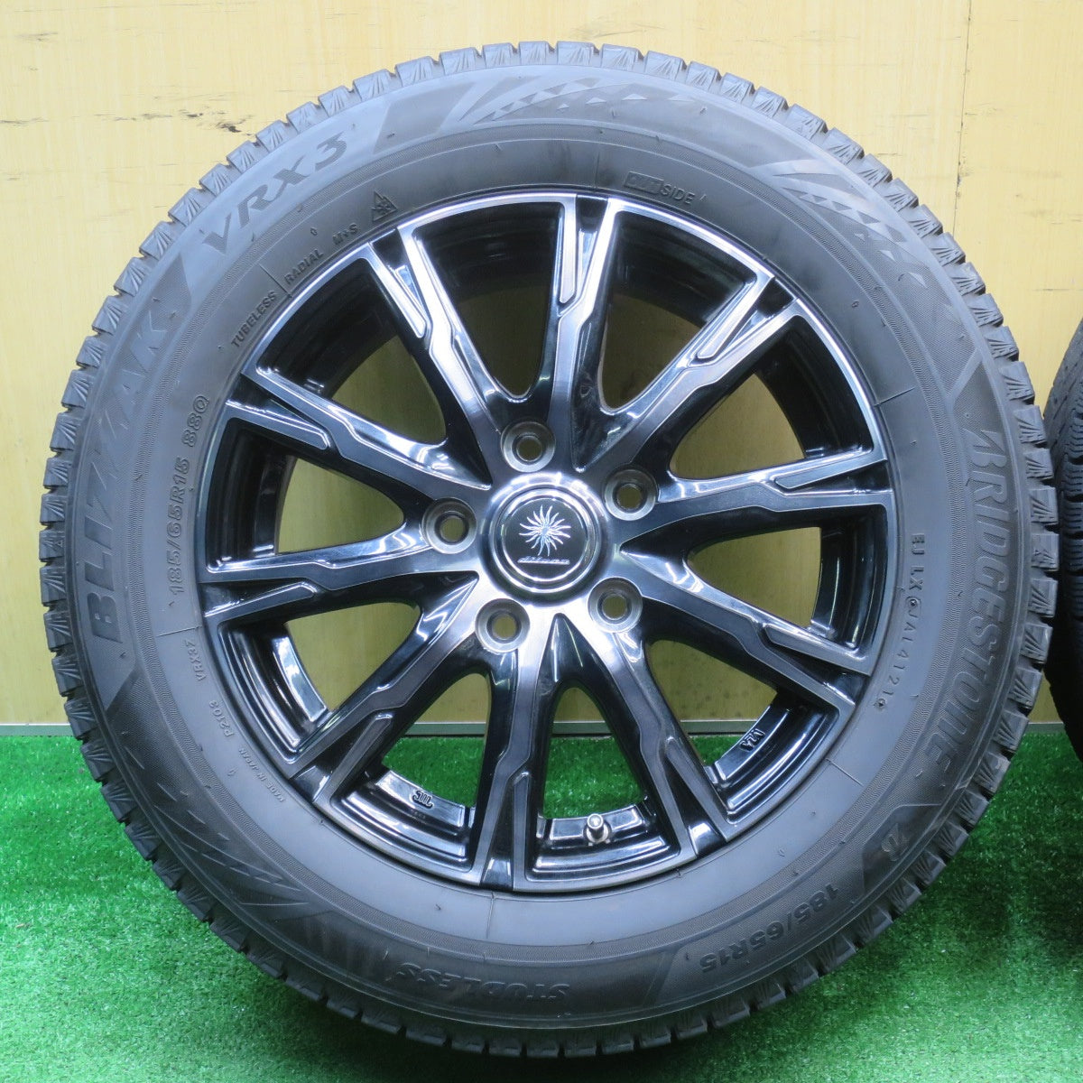 キレイ！21年★スタッドレス 185/65R15 ブリヂストン ブリザック VRX3 Diluce ディルーチェ 15インチ PCD114.3/5H★5111904NJス