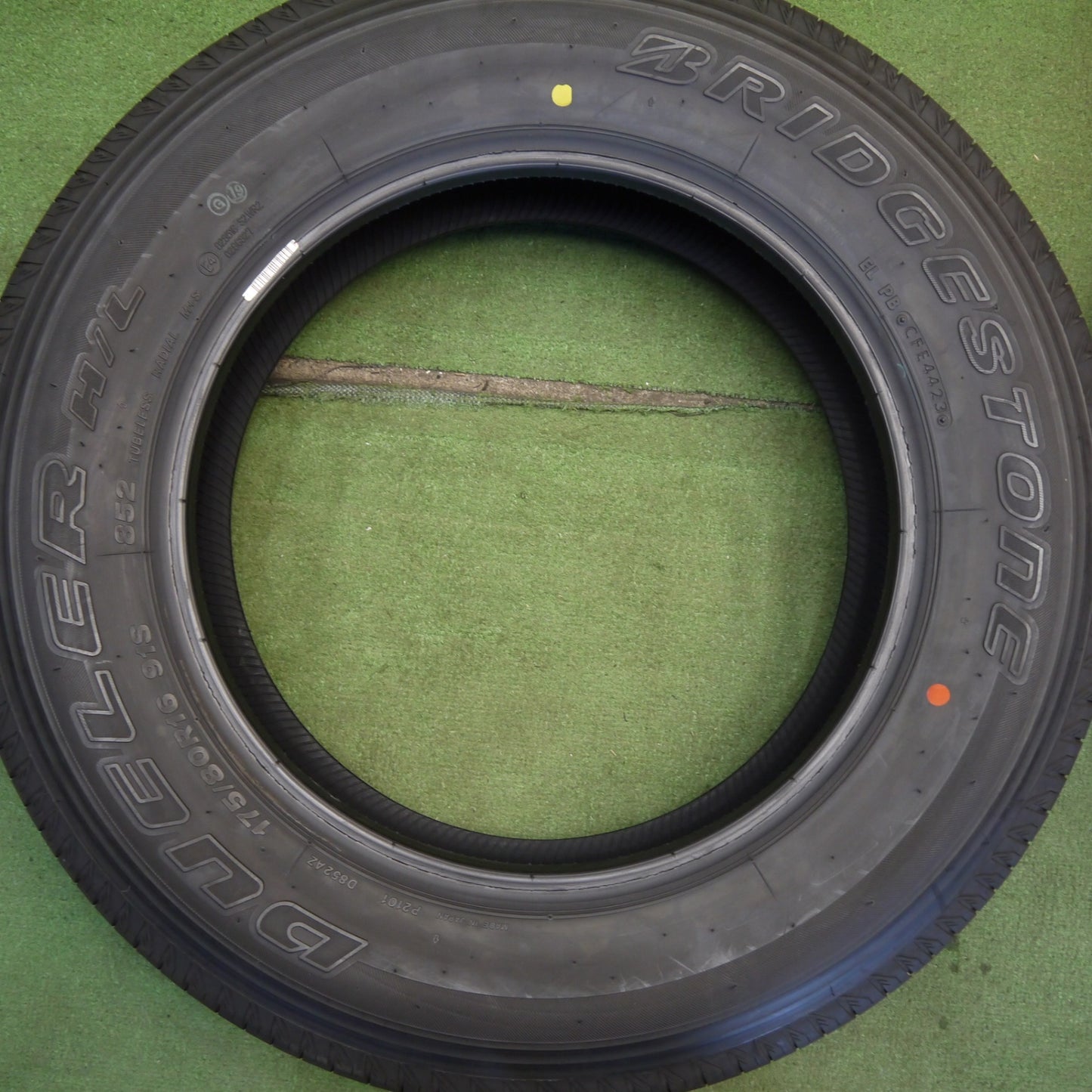 新車外し！23年★ジムニー 等 175/80R16 ブリヂストン デューラー H/L 852 DUELER タイヤ 16インチ★6052505Hノタ
