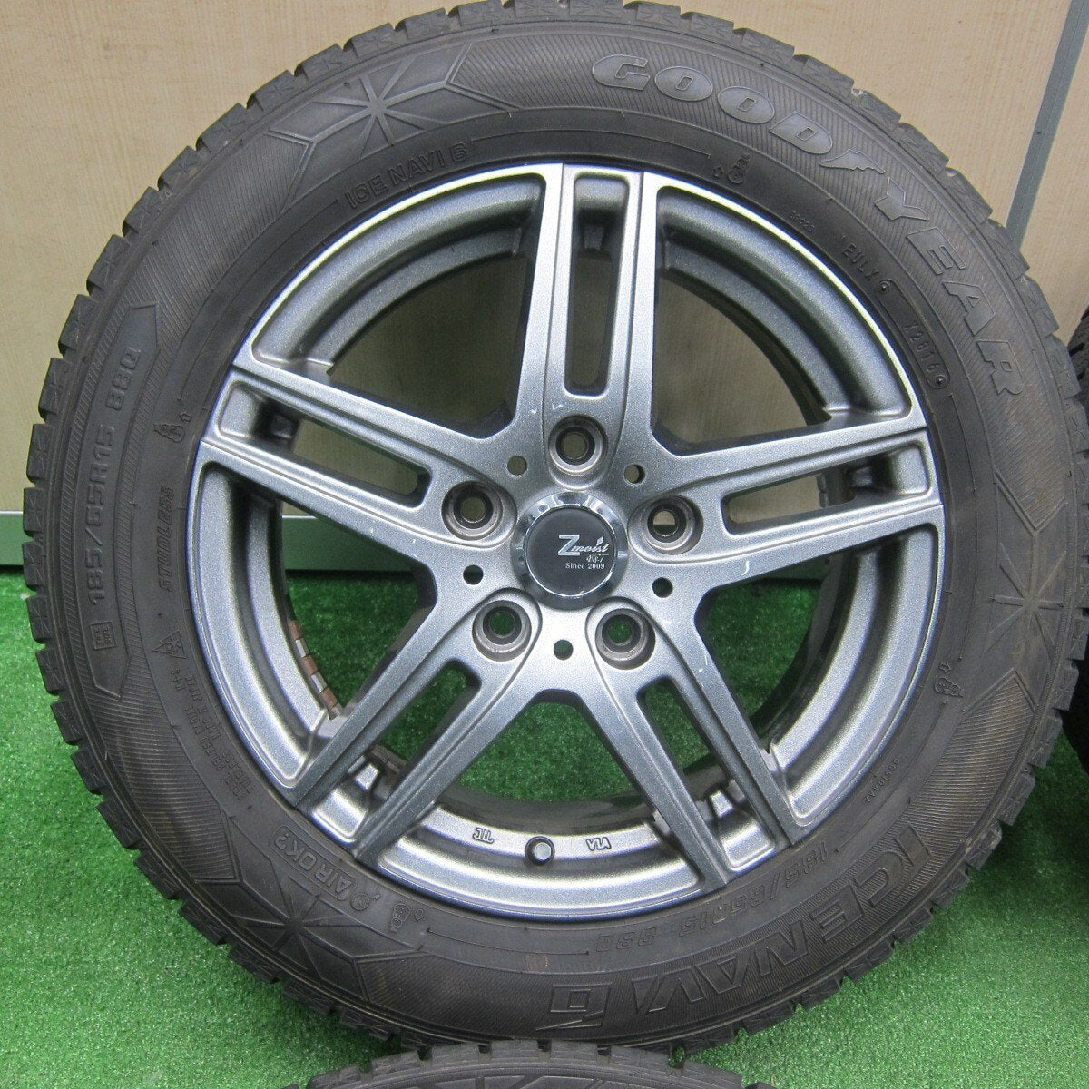 4本価格★スタッドレス 185/65R15 グッドイヤー アイスナビ6 Zmeist VS-1 15インチ PCD114.3/5H★4121405TNス