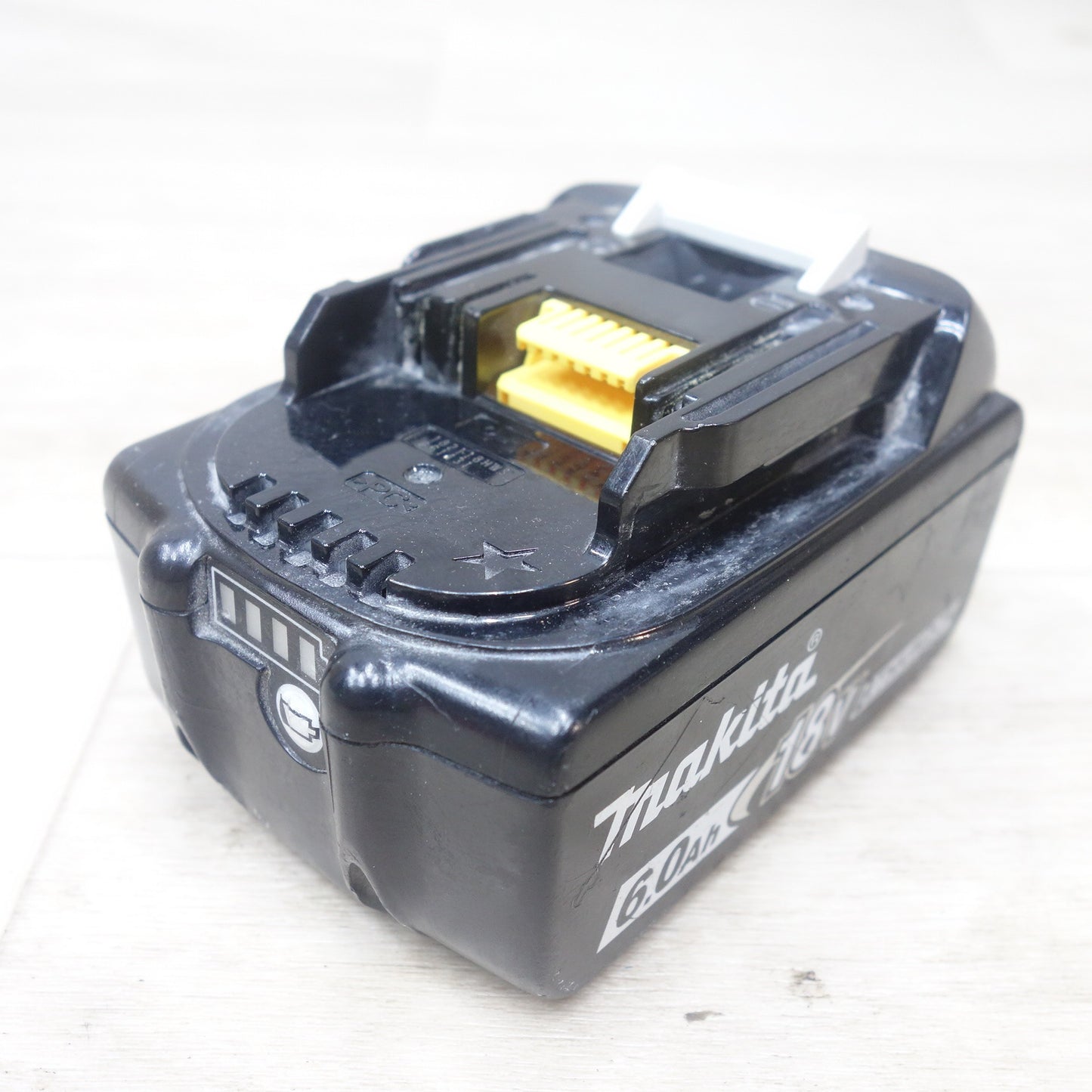 [送料無料] ◆マキタ 純正 Li-on リチウム イオン バッテリー BL1860B 雪マーク付き DC 18V 6.0Ah 108Wh 電動 工具 makita◆
