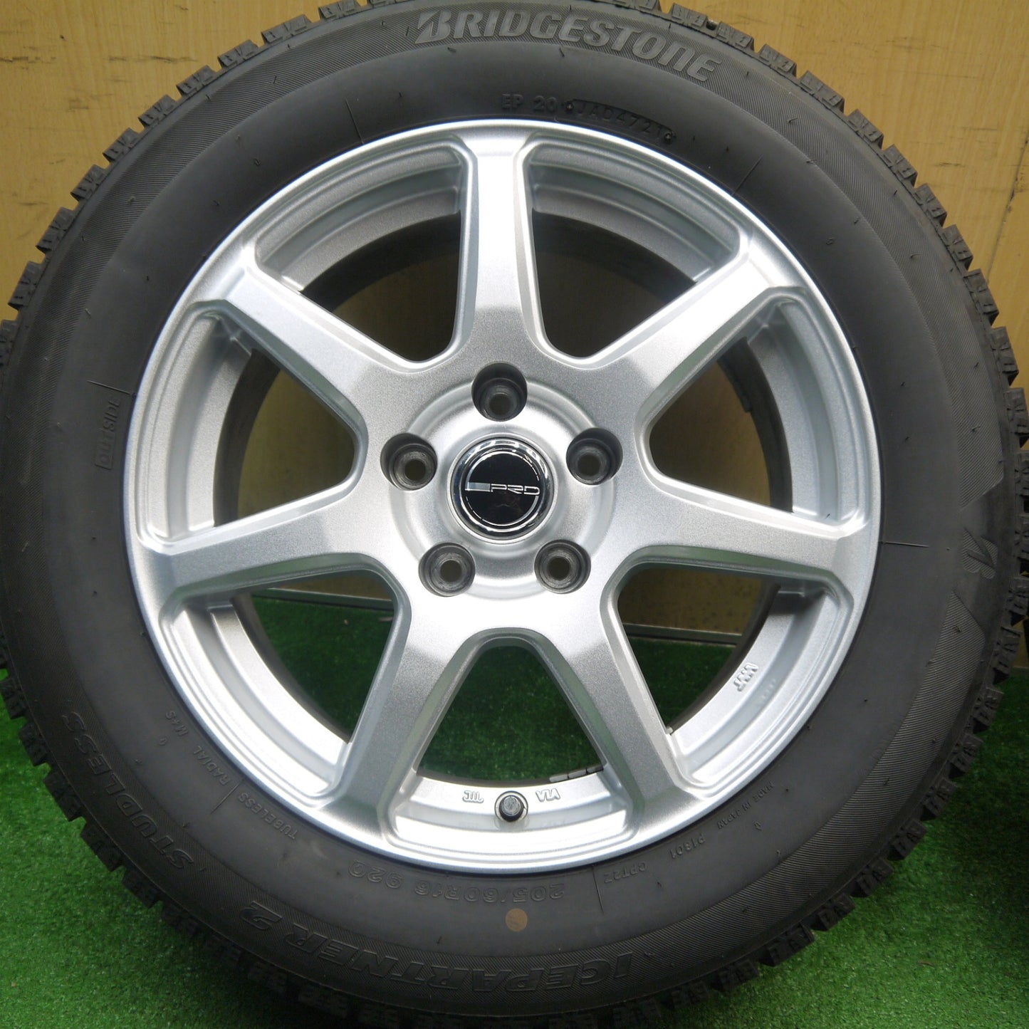 バリ溝！21年！キレイ！9分★スタッドレス 205/60R16 ブリヂストン アイスパートナー2 PRD SP7 16インチ PCD114.3/5H★5120103Hス