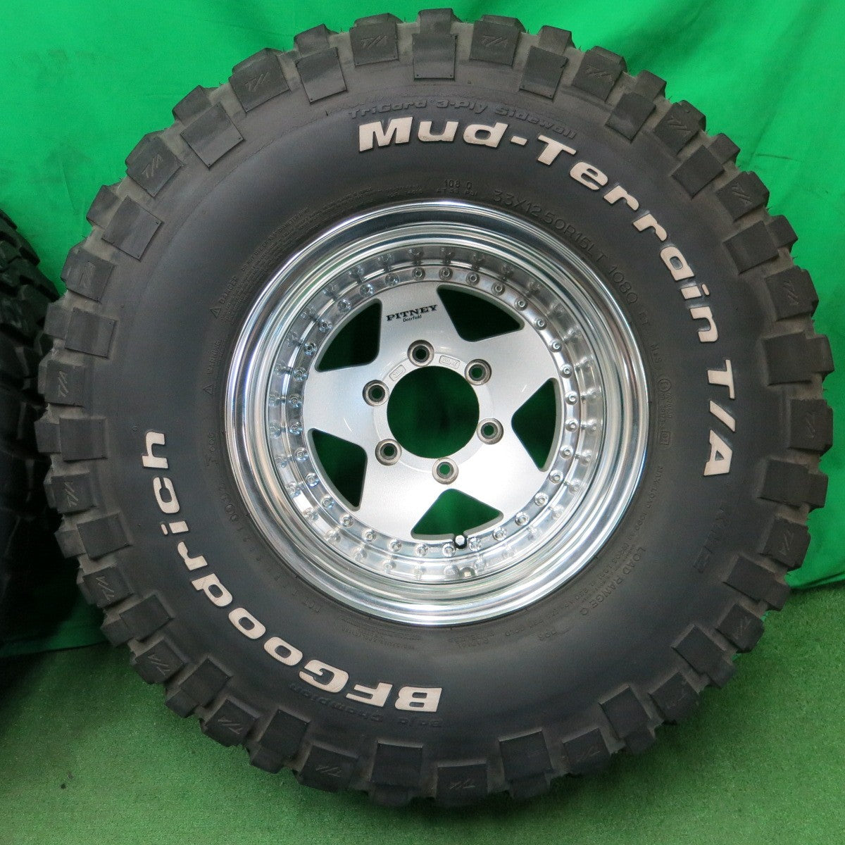 *送料無料* バリ溝！キレイ！9分★WORK PITNEY Deerfield 33×12.50R15 BFグッドリッチ Mud-Terrain T/A KM2 ホワイトレター ワーク PCD139.7/6H★4051701ナノ