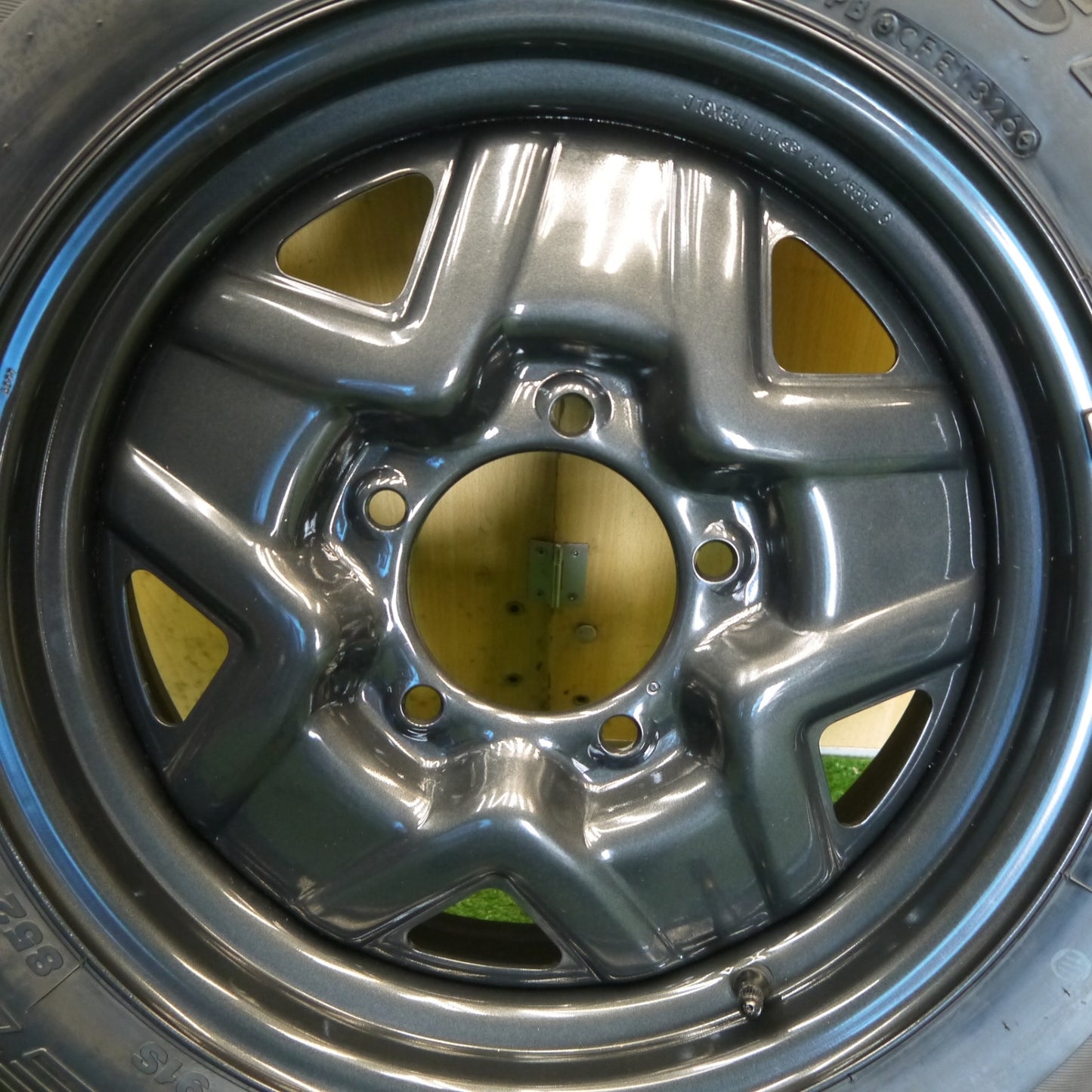 未使用！26年！1本◎スズキ JB64 ジムニー 純正 スチール 175/80R16 ブリヂストン デューラー H/L 852 DUELER スペア 16インチ PCD139.7/5H◎6071707Hノ