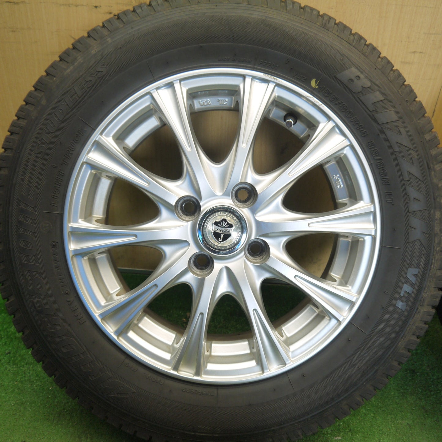 バリ溝！23年！8.5分★スタッドレス 155/80R14 88/86N ブリヂストン ブリザック VL1 JOKER ジョーカー 14インチ PCD100/4H★6052704Hス