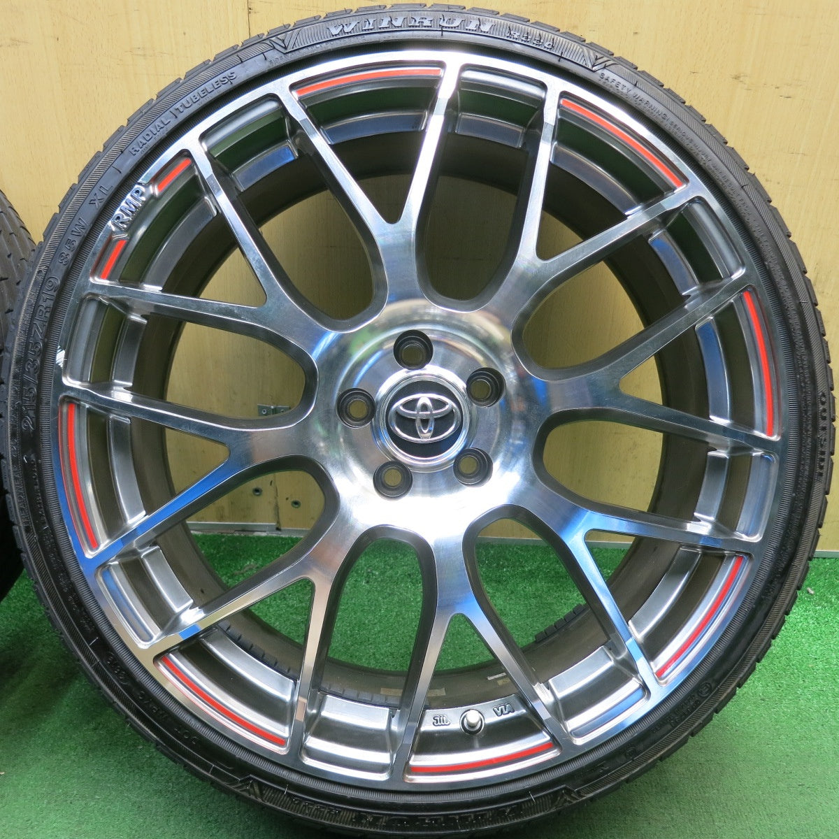 4本価格◎プリウス インプレッサ 等 RMP 215/35R19 ウィンラン R330 社外 アルミ 19インチ PCD100/5H◎6082502HAノ
