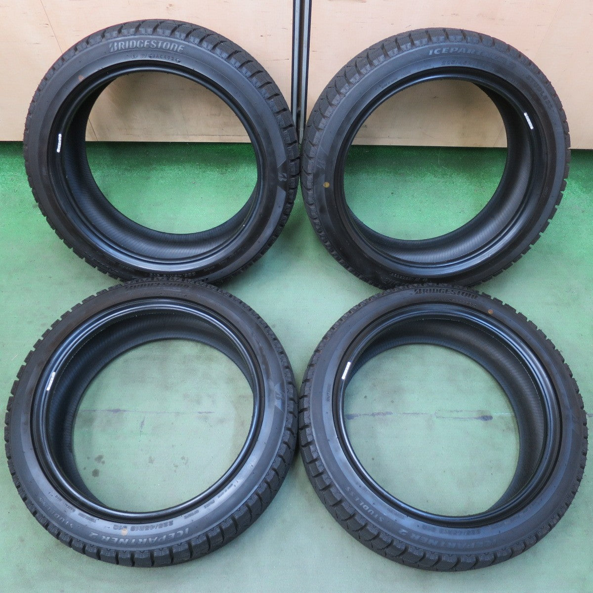 ほぼ未使用！24年★スタッドレス 225/45R18 ブリヂストン アイスパートナー2 タイヤ 18インチ クラウン マークX レヴォーグ 等★6051603イスタ