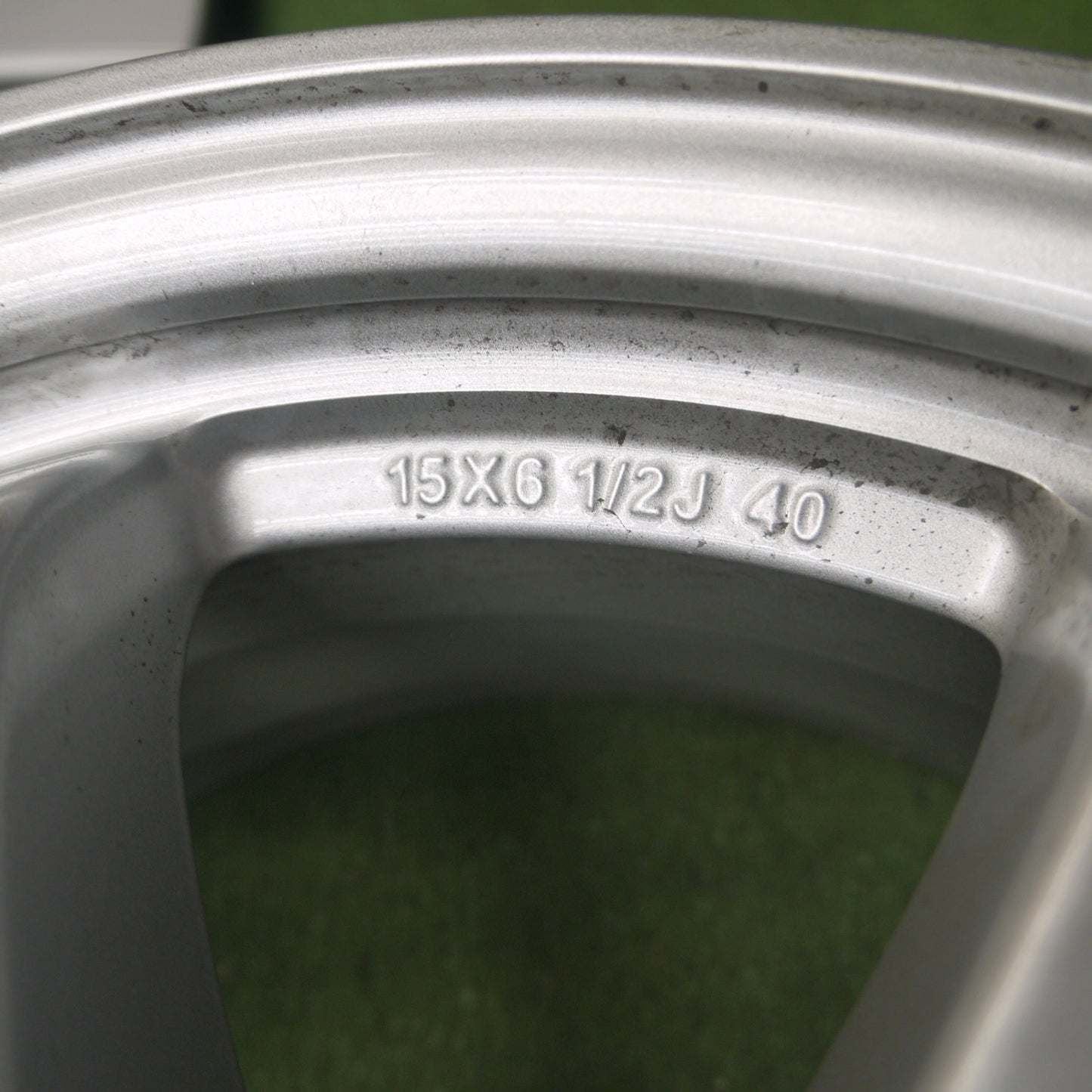 *送料無料* 新車外し★トヨタ 50系 プリウス 純正 ホイール 15インチ 15×6.5J PCD100/5H★4062401Hホ