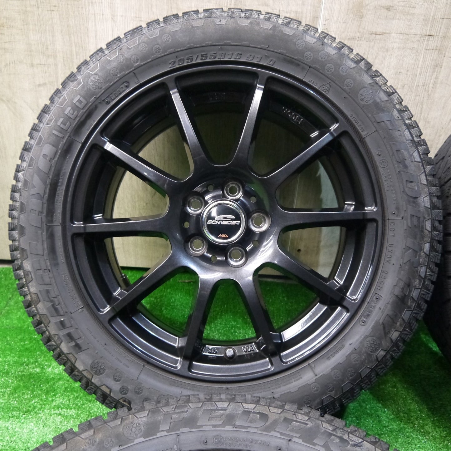 バリ溝！キレイ！9.5分★86 BRZ 等 205/55R16 スタッドレス フェデラル HIMALAYA ICEO SCHNEIDER MiD シュナイダー 16インチ PCD100/5H★5111202KKス