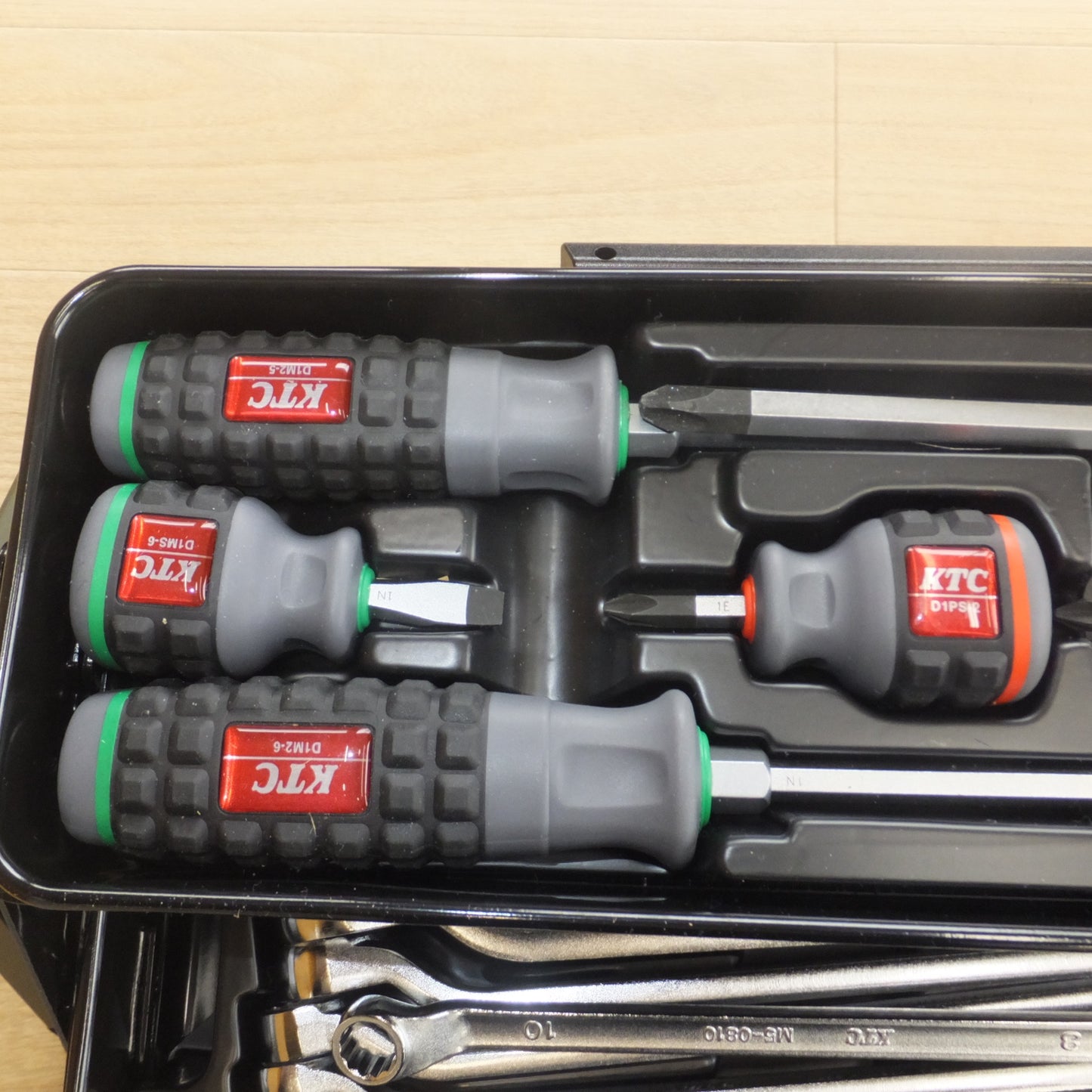 [送料無料] 美品★京都機械工具 KTC 63点 工具セット SK36320WZODEM オリーブドラブ★
