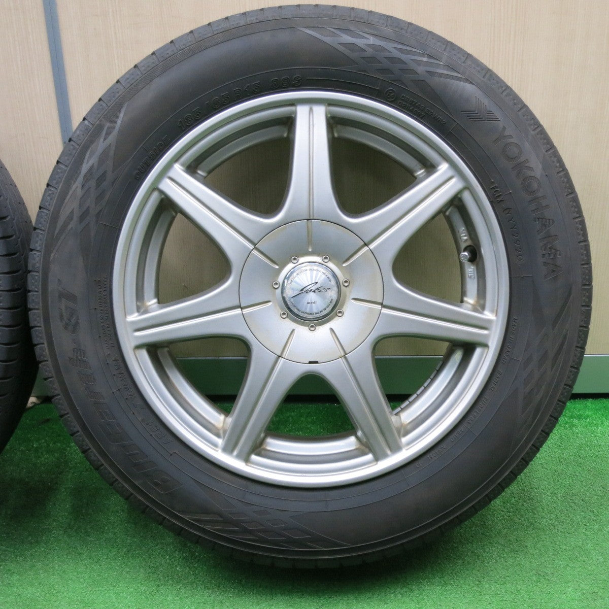 [送料無料] バリ溝！20年！9分★185/65R15 ヨコハマ BluEarth-GT JOKER ジョーカー 15インチ ブルーアースGT PCD100 114.3/4H マルチ★4103004NJノ