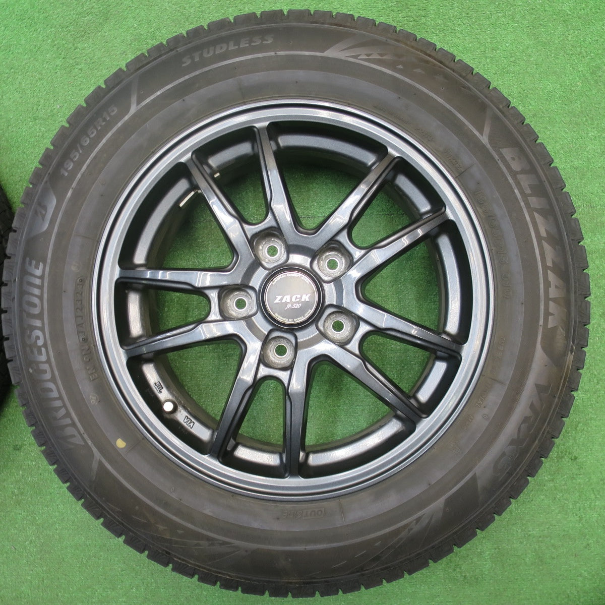 バリ溝！23年！キレイ！8.5分★スタッドレス 195/65R15 ブリヂストン ブリザック VRX3 ZACK JP-520 MONZA ザック 15インチ PCD114.3/5H★5112101NJス