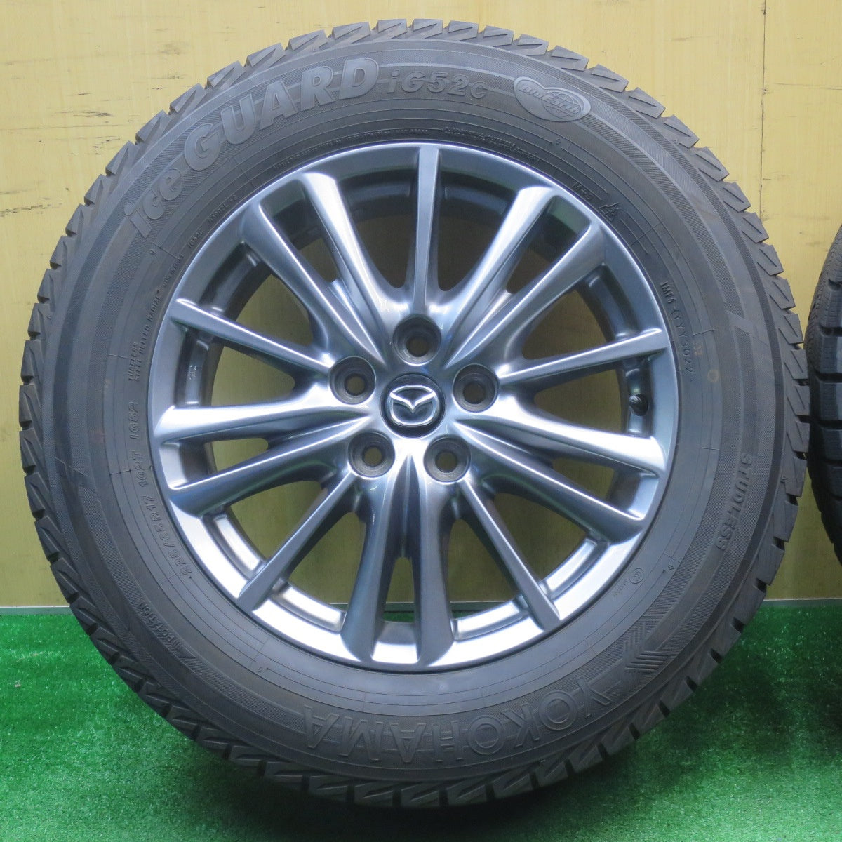 バリ溝！22年！キレイ！ほぼ10分★マツダ CX-5 純正 225/65R17 スタッドレス ヨコハマ アイスガード iG52C 17インチ CX5 PCD114.3/5H★5111313NJス