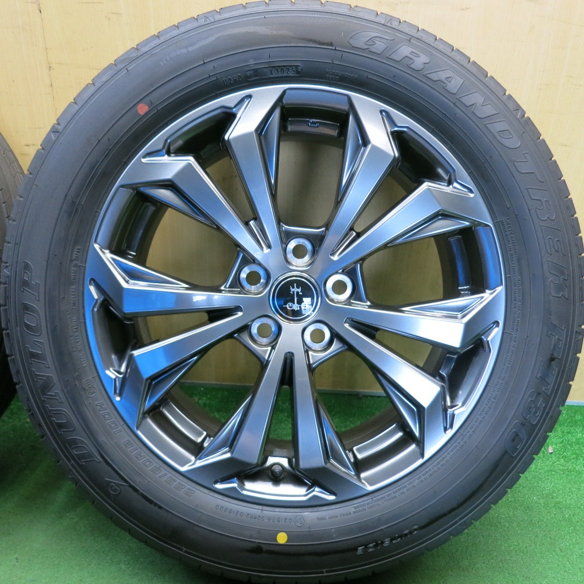 新車外し！25年◎トヨタ RAV4 Gグレード 純正 225/60R18 ダンロップ グラントレック PT30 光岡自動車 18インチ PCD114.3/5H◎6071201HAノ
