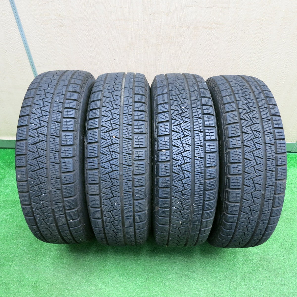 [送料無料] バリ溝！21年！キレイ！9分★スタッドレス 175/65R15 ピレリ アイスアシンメトリコ プラス TEAD テッド 15インチ PCD100/4H★4111309TNス